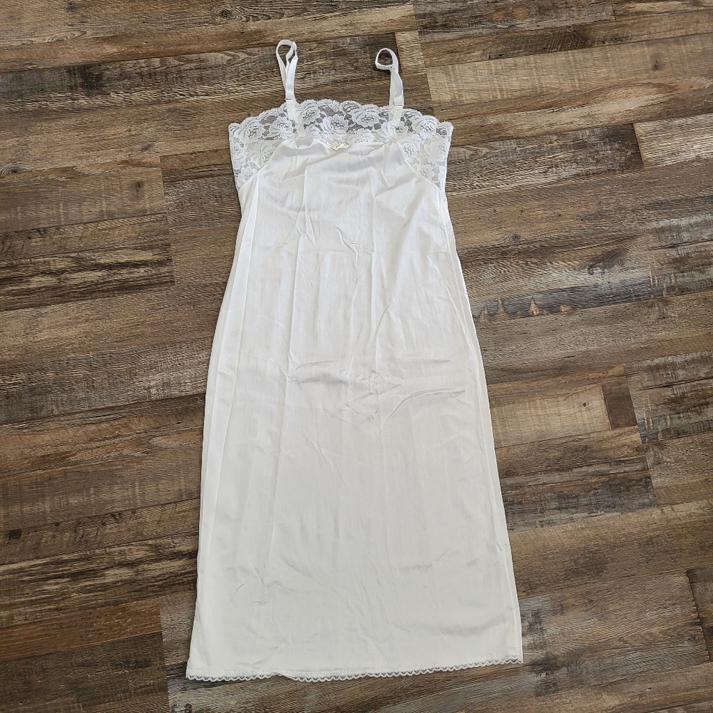 Vintage Lace Trimmed Slip Dress Nightgown Negligee